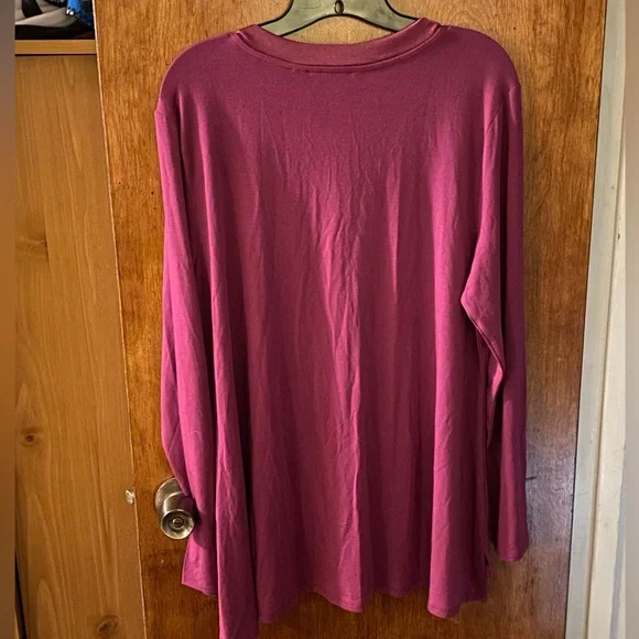 Ladies wine colored V neck pullover size L - Picture 2 of 7